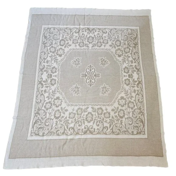 VTG Cream Beige Reversible Damask Floral Coverlet Bedspread‎ French Twin Full - Picture 4 of 13